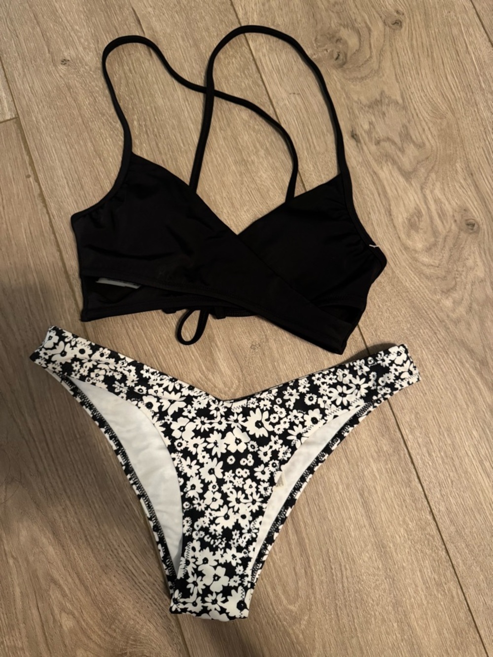 🖤 Victoria’s Secret Bikini Set – Size Small 🖤